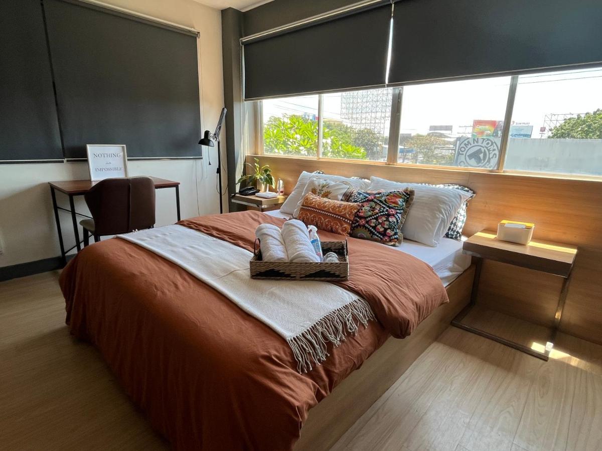 The Upperroom @ Real Suites Bacolod Dış mekan fotoğraf